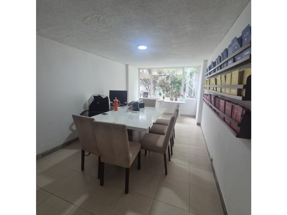 Casa de 1 solo piso para remodelar con uso de vivienda o comercial — foto 4