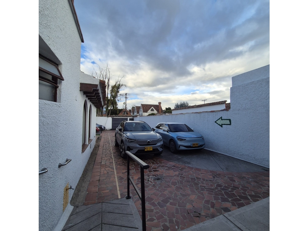 VENTA LOTE CON CASA EN SAN JOSE DE BAVARIA VARIOS USOS — foto 5