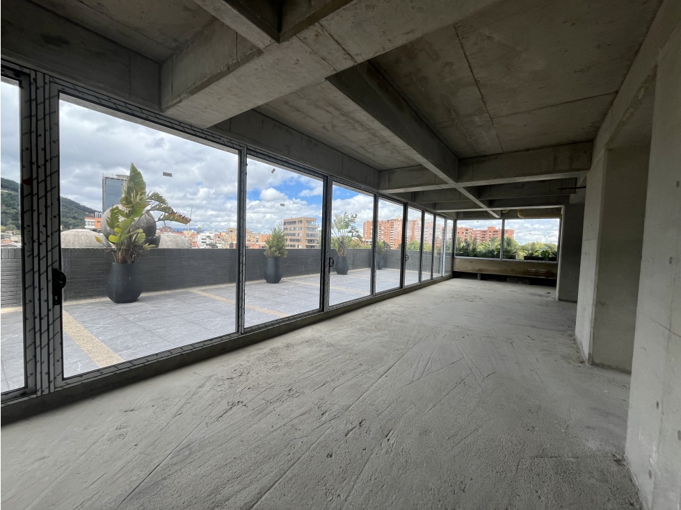 SANTA ANA ARRIENDO OFICINA 4.600 MT2
