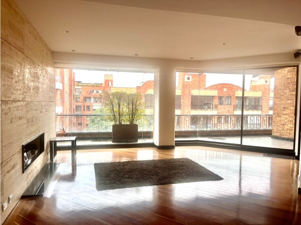 CHICO NAVARRA VENTA - 338 MTS2 MAS TERRAZA 97 MTS- $2.650.000.000