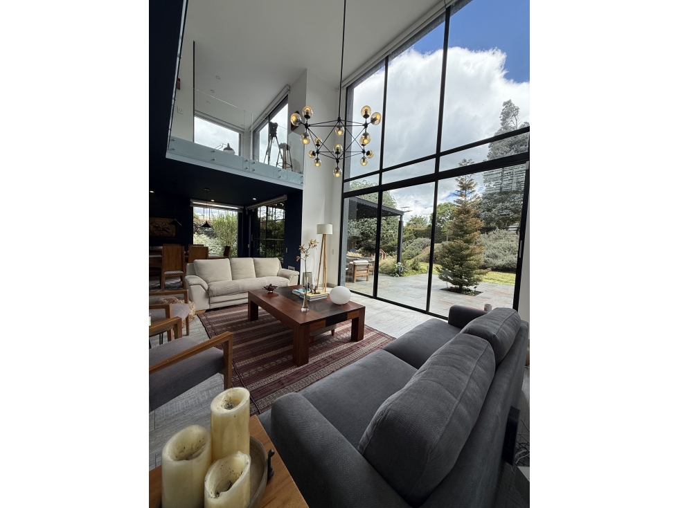 KUBIK VERDE VENTA CASA - 260 MTS 2 MAS TERRAZA - $2.400.000.000