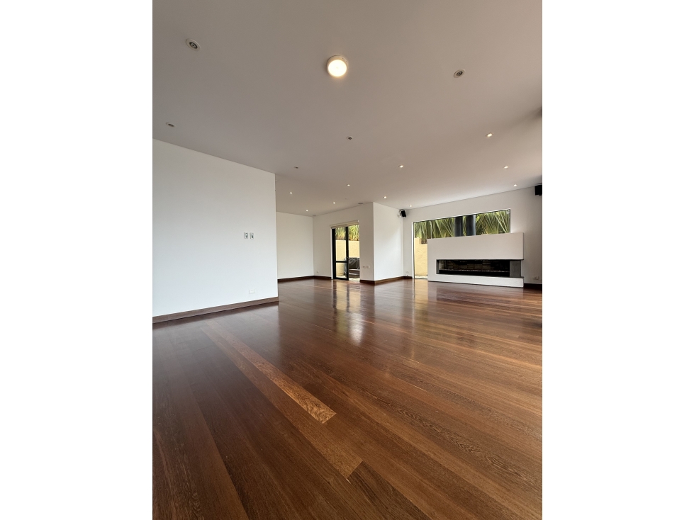 ARBORETTO ARRIENDO - 348 MTS2 + 120 MTS EN TERRAZA $19.096.555 - 4