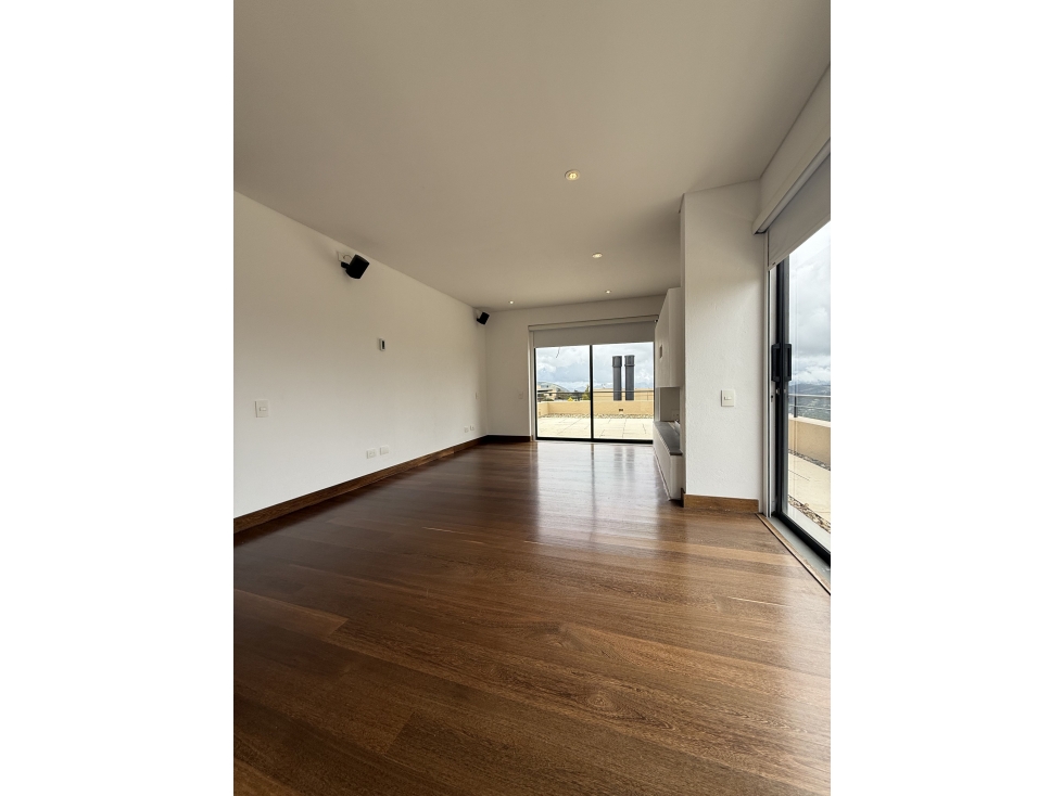 ARBORETTO ARRIENDO - 348 MTS2 + 120 MTS EN TERRAZA $19.096.555 - 5