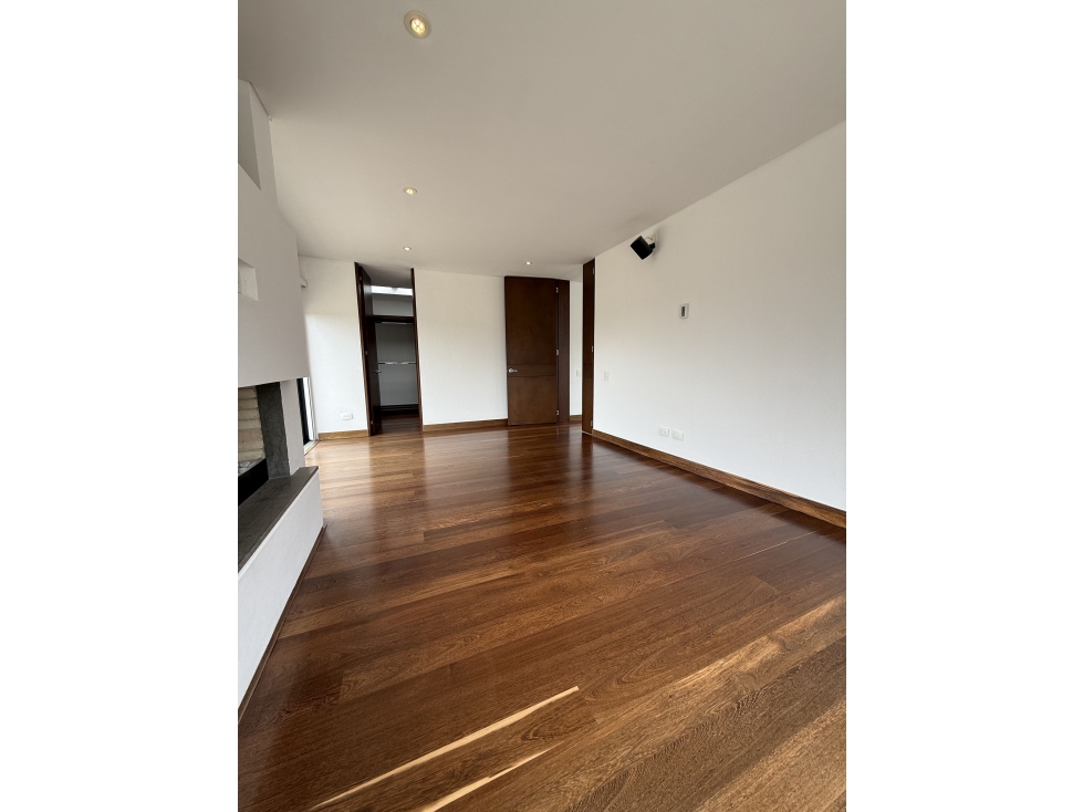 ARBORETTO ARRIENDO - 348 MTS2 + 120 MTS EN TERRAZA $19.096.555 - 6
