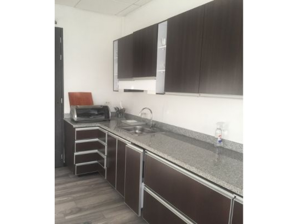 CHICO ARRIENDO OFICINA 532 MTS2 — foto 3