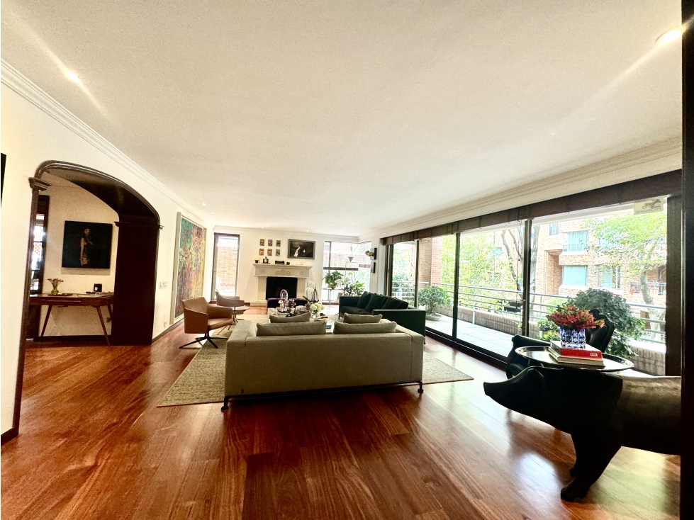 VENDO APARTAMENTO en CHICO RESERVADO. Exterior, 395 M2. 3980 MILL — foto 3