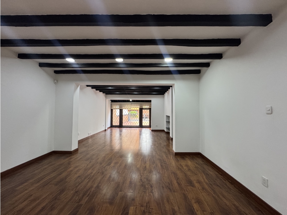ARRIENDO o VENTA CASA Oficina-QUINTA CAMACHO,680 M2-23 MILLONES+IVA — foto 2
