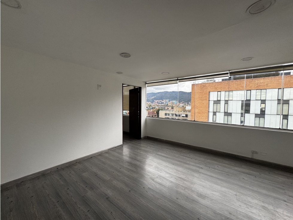 Arriendo OFICINA 9no piso - cra 20 calle 101-135m2 -5.8 mill — foto 2