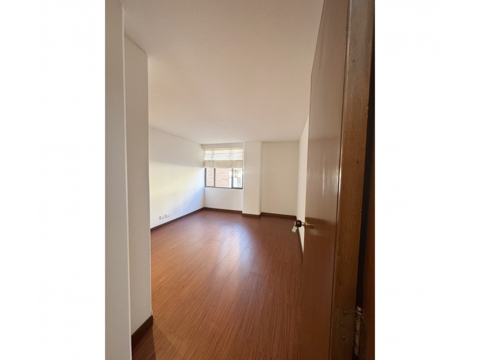 ARRIENDO APARTAMENTO en la CABRERA - 10 millones adm inc — foto 3