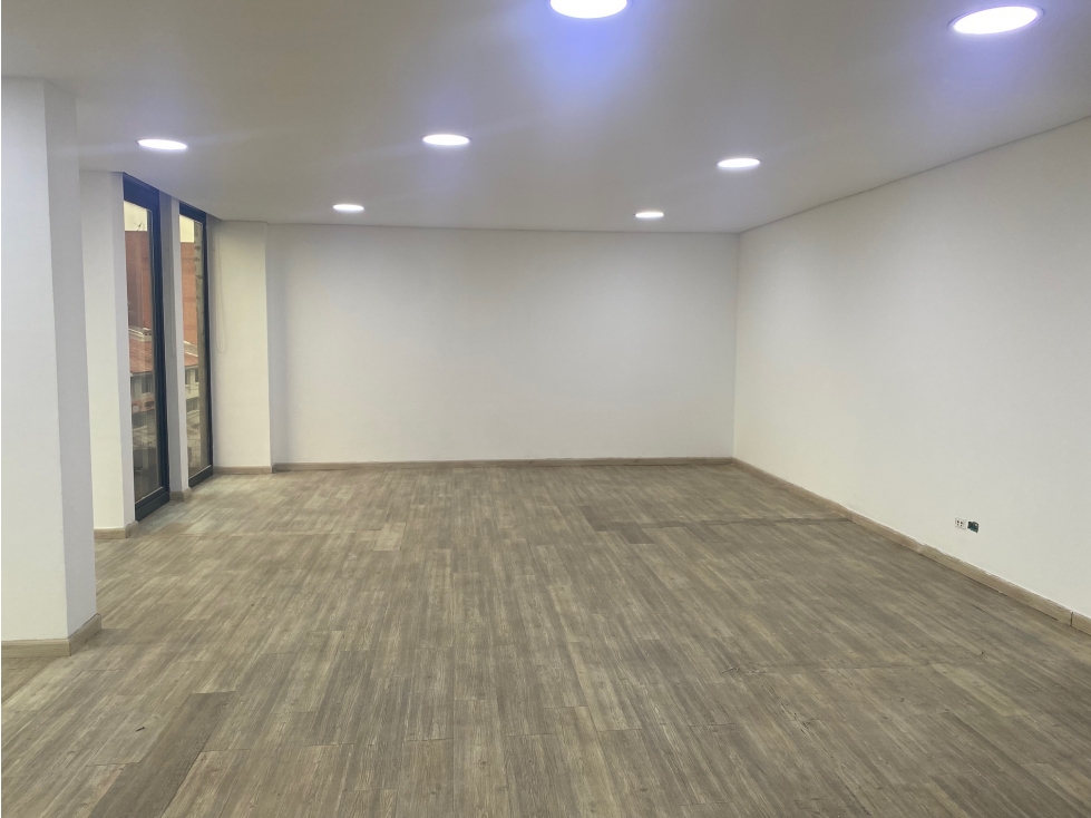 SANTA BARBARA CENTRAL ARRIENDO - OFICINA 76 MTS2 - 5.500.000 — foto 4