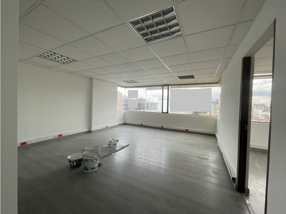 ARRIENDO OFICINA 93M2 - 3.9 MILL CALLE 100 CRA 21 — foto 4