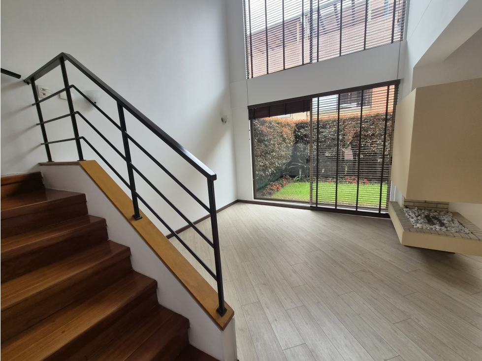 ARRAYANES, CASA CONJUNTO CON JARDIN, TERRAZA VENTA O ARRIENDO