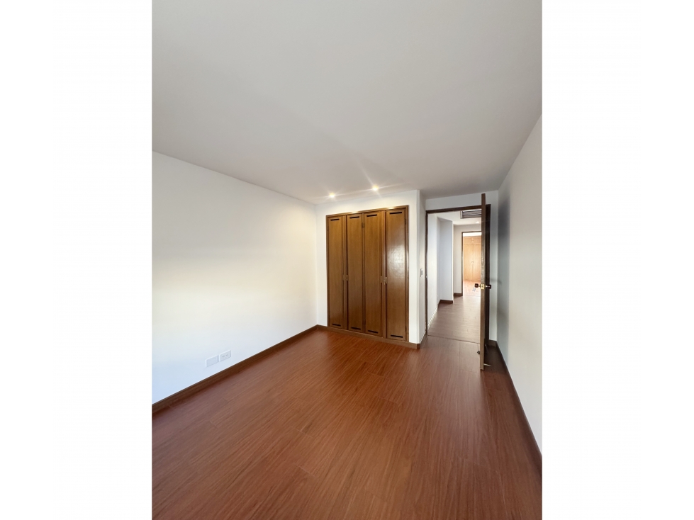 ARRIENDO APARTAMENTO en la CABRERA - 10 millones adm inc — foto 5