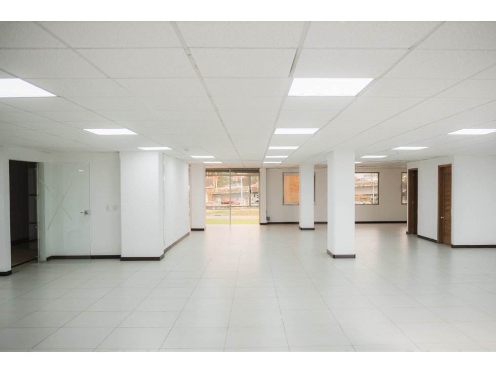 CASTELLANA OFICINA ARRIENDO 322 MT2