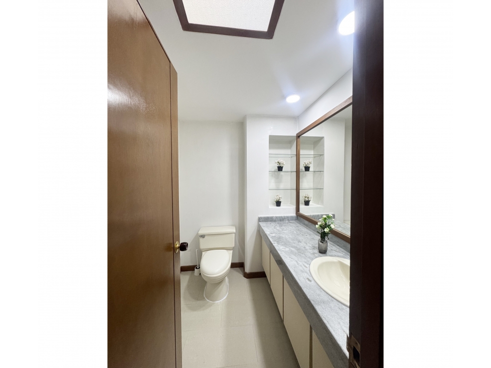 ARRIENDO APARTAMENTO en la CABRERA - 10 millones adm inc — foto 6