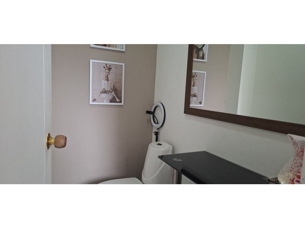 VENDO CONSULTORIO ANTIGUO COUNTRY 21M2 - 6