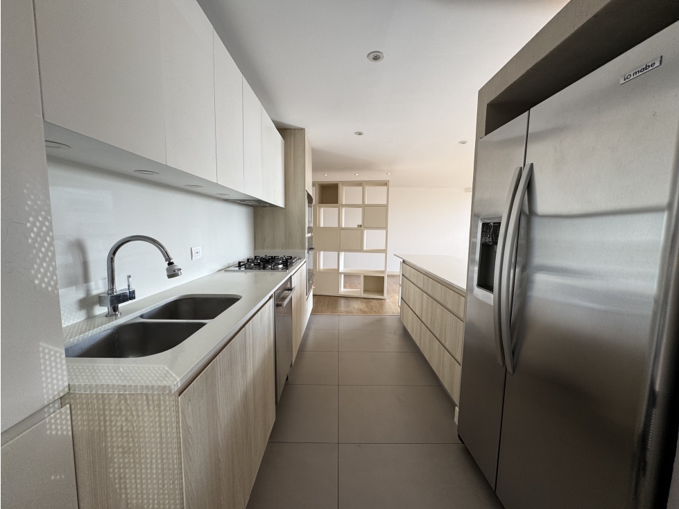 VENDO APARTAMENTO EN CHICO ALTO-191M2-2200 MILLONES — foto 6