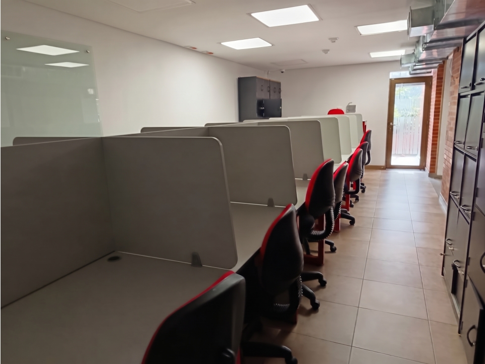 CALLE 72 ARRIENDO OFICINA 270 MT2 104 PUESTOS DE TRABAJO — foto 2