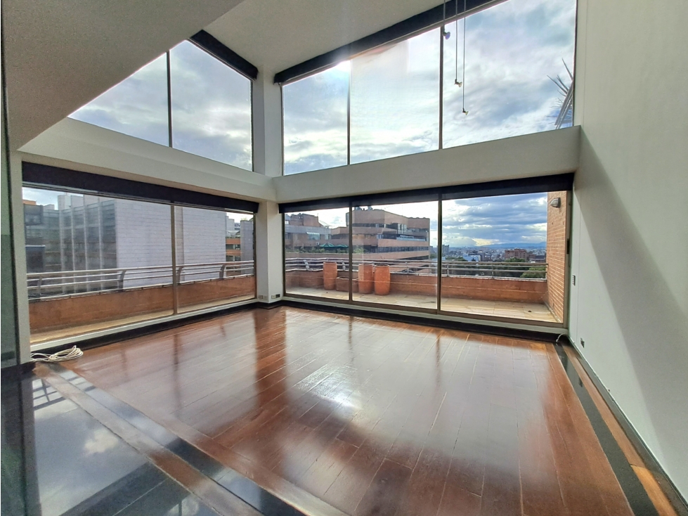 NOGAL VENTA PH DUPLEX TERRAZAS, 3 ALCOBAS, 4 PARQUEADEROS — foto 2