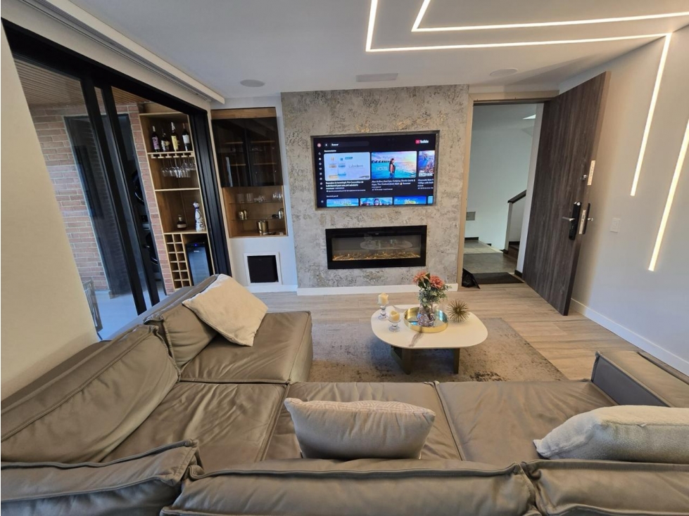 Amoblado HERMOSO Apartamento Tesoro — foto 3