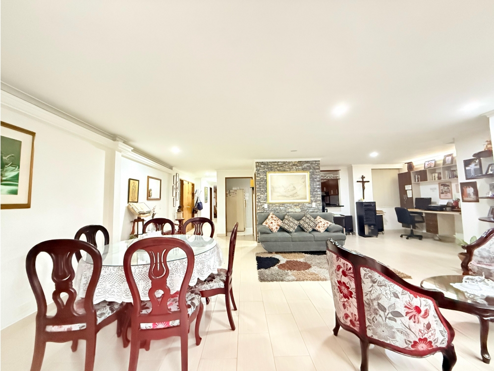 Venta HERMOSO Apartamento Laureles — foto 5