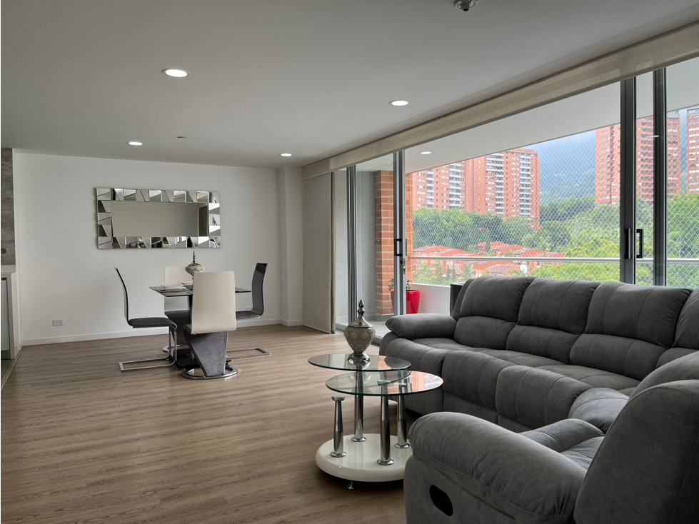 Amoblado Hermoso piso 13 Envigado - Antioquia — foto 3