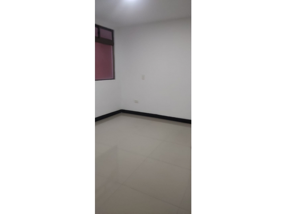 Venta HERMOSO Apartamento Laureles Nogal — foto 6