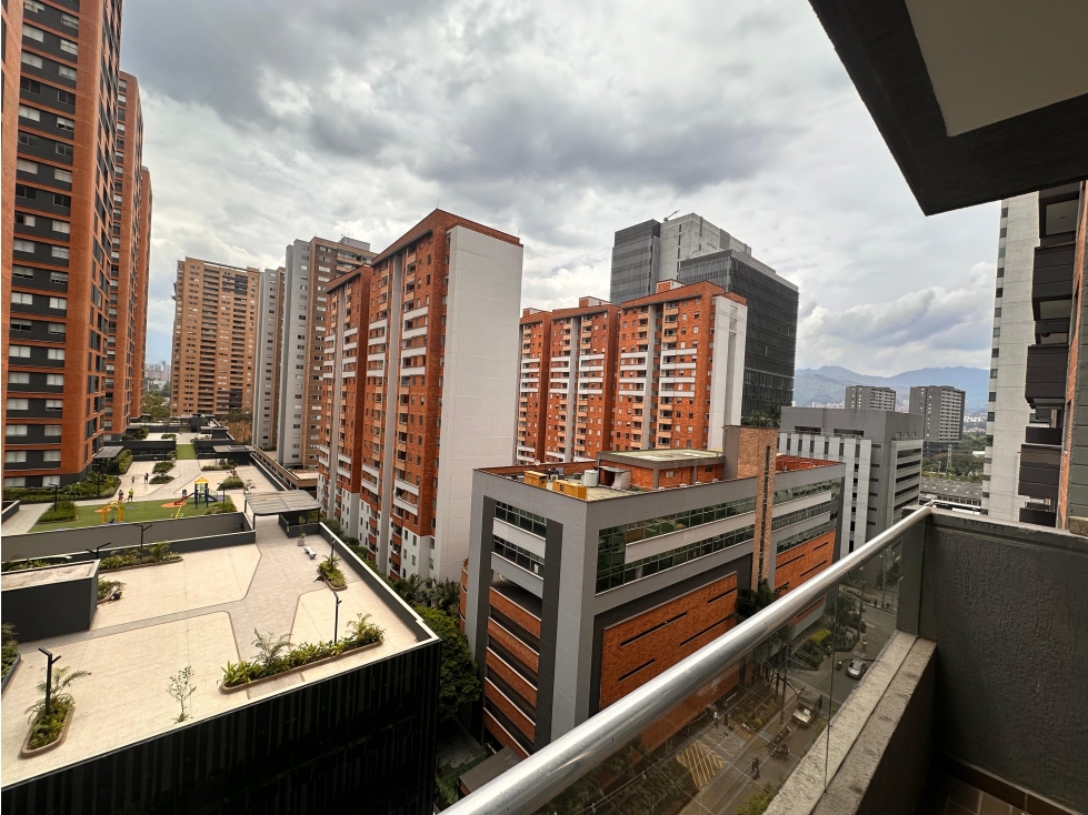 Amoblado HERMOSO Piso 25 Robledo cerca al Pablo Tobón — foto 3