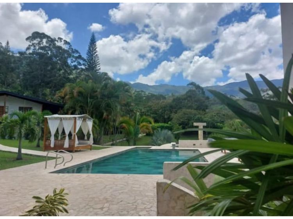 Amoblado Espectacular Finca Girardota Antioquia - Precio por noche. - 6