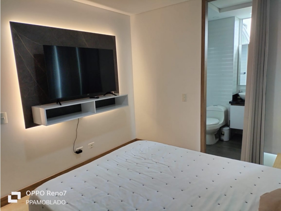 Amoblado Hermoso Apartamento de Lujo Poblado - Medellín. — foto 5
