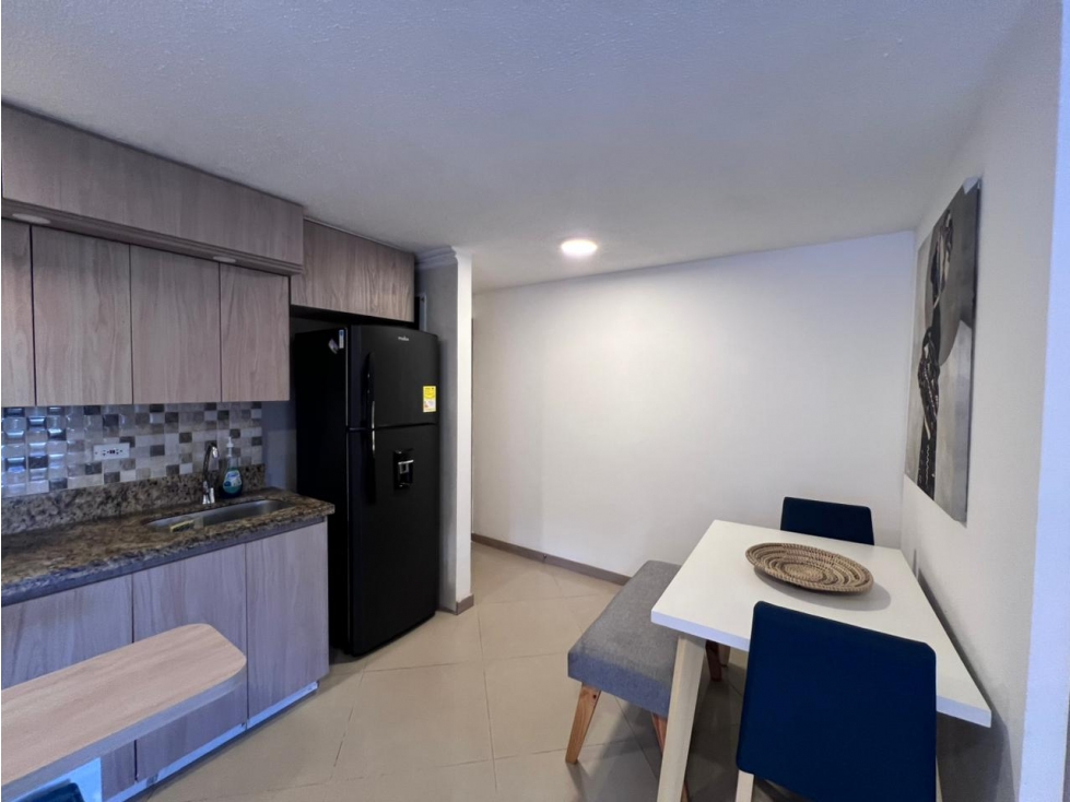 Amoblado HERMOSO Apartamento Loma de San Julián — foto 4