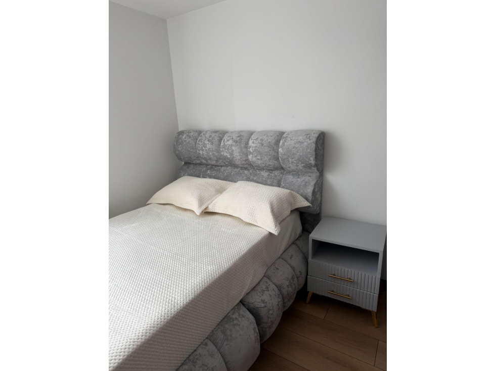 Amoblado HERMOSO Apartamento Calasanz — foto 3