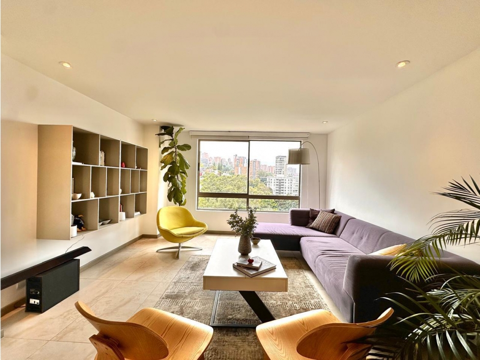 Amoblado Exclusivo Apartamento Poblado cerca CC Tesoro — foto 2