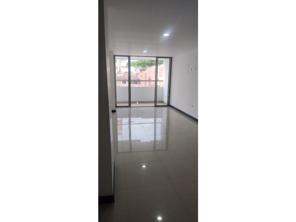 Venta HERMOSO Apartamento Laureles Nogal