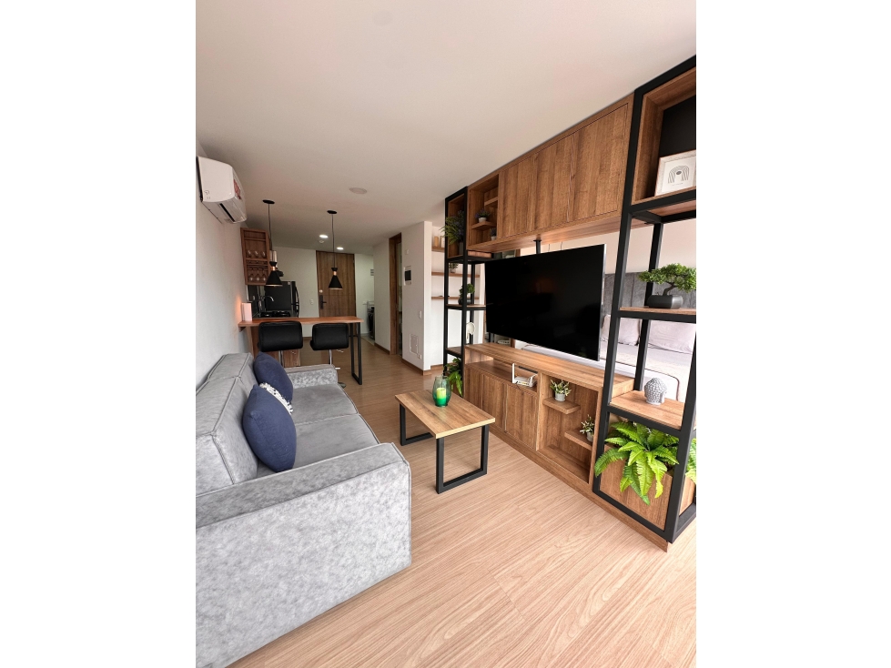 Amoblado HERMOSO Aparta estudio tipo loft Laureles — foto 5