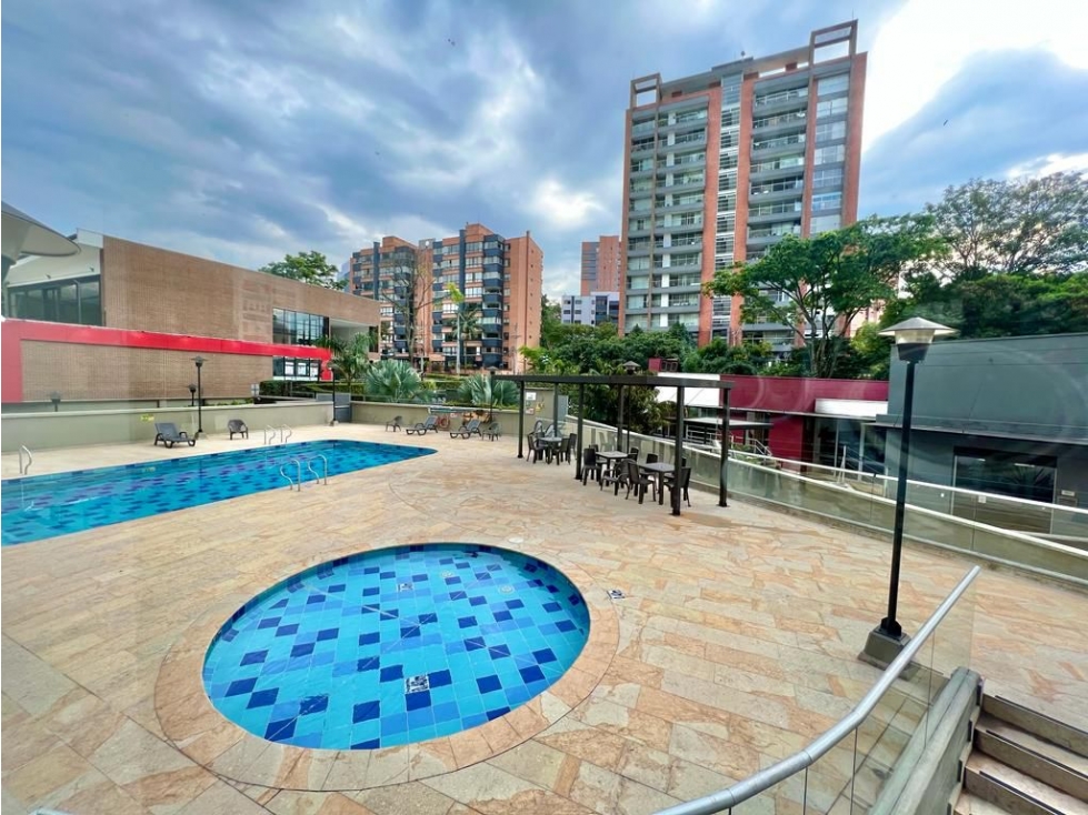 Amoblado Espectacular Apartamento en Milla de Oro-Medellin — foto 6