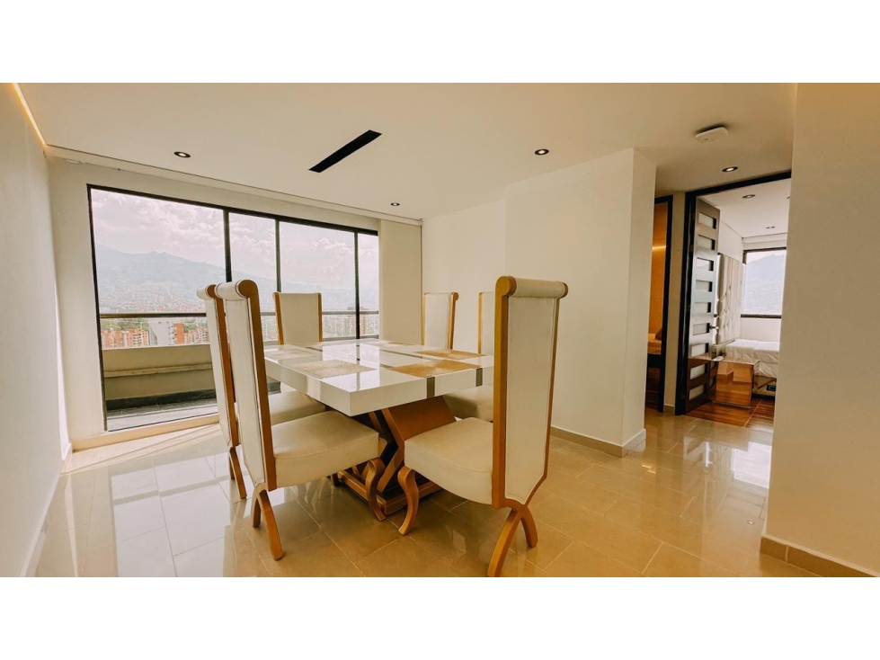 Amoblado Exclusivo apartamento con vista panorámica 360° en el piso 27 — foto 4