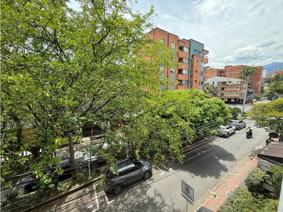Amoblado HERMOSO Estudio Tipo Loft Laureles cerca a la 70 — foto 4
