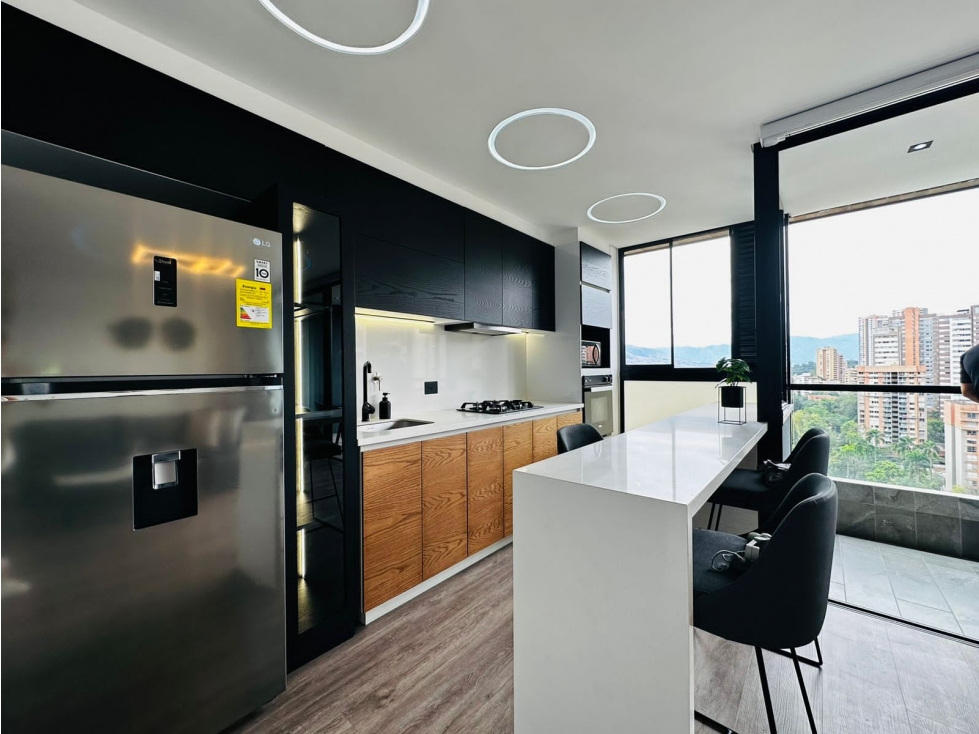 Amoblado Hermoso Apartamento de Lujo Poblado - Medellín — foto 3
