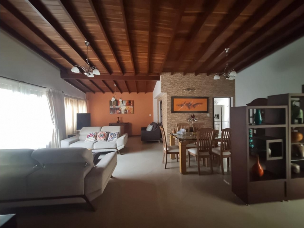 Venta Hermosa Casa La Castellana - Medellín.