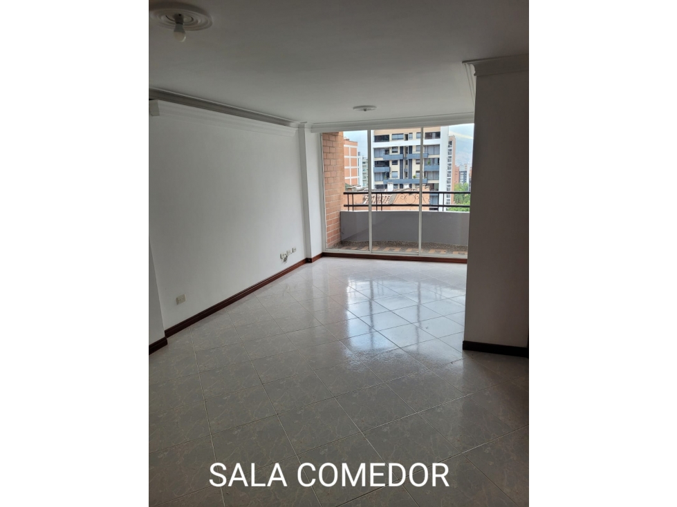 Venta Hermoso Apartamento La Castellana - Medellín. — foto 2