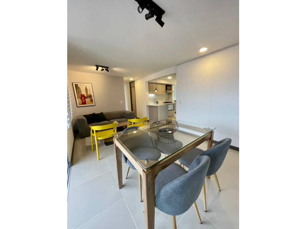 Amoblado ESPECTACULAR apartamento loma de los Bernal - Medellín — foto 3