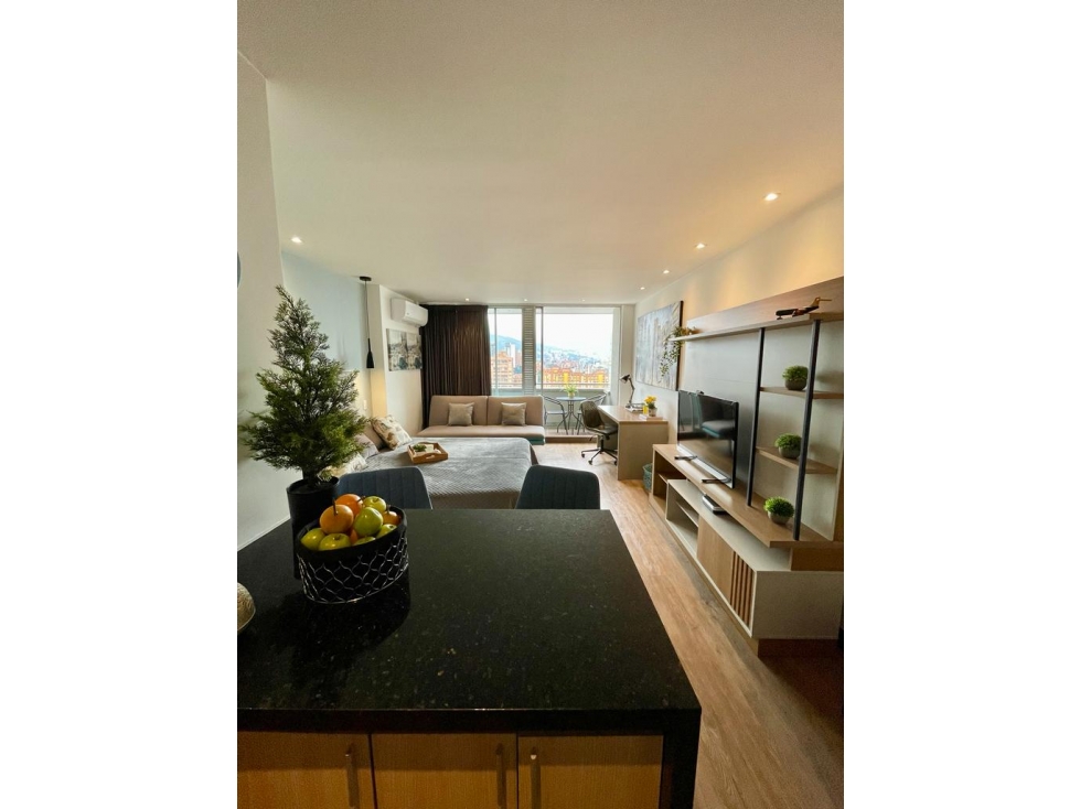 Amoblado Hermoso apartamento piso 19 poblado - Medellín. — foto 2