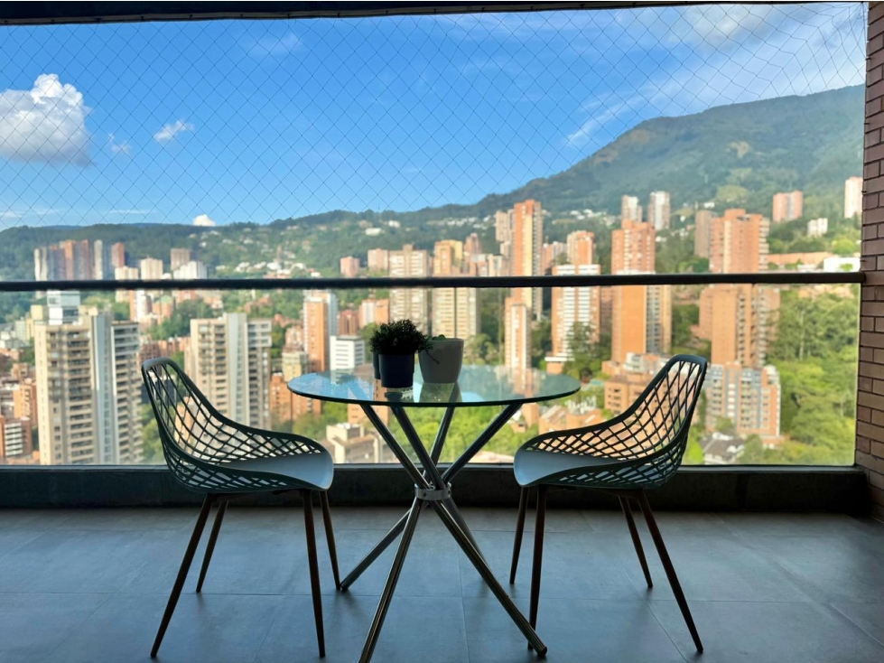 Amoblado HERMOSO Apartamento piso 31 Provenza - Poblado