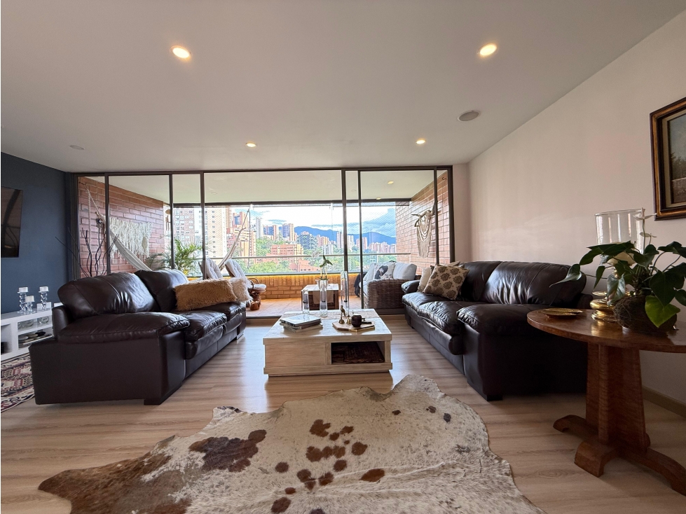 Amoblado HERMOSO Apartamento Loma de las Santas Poblado