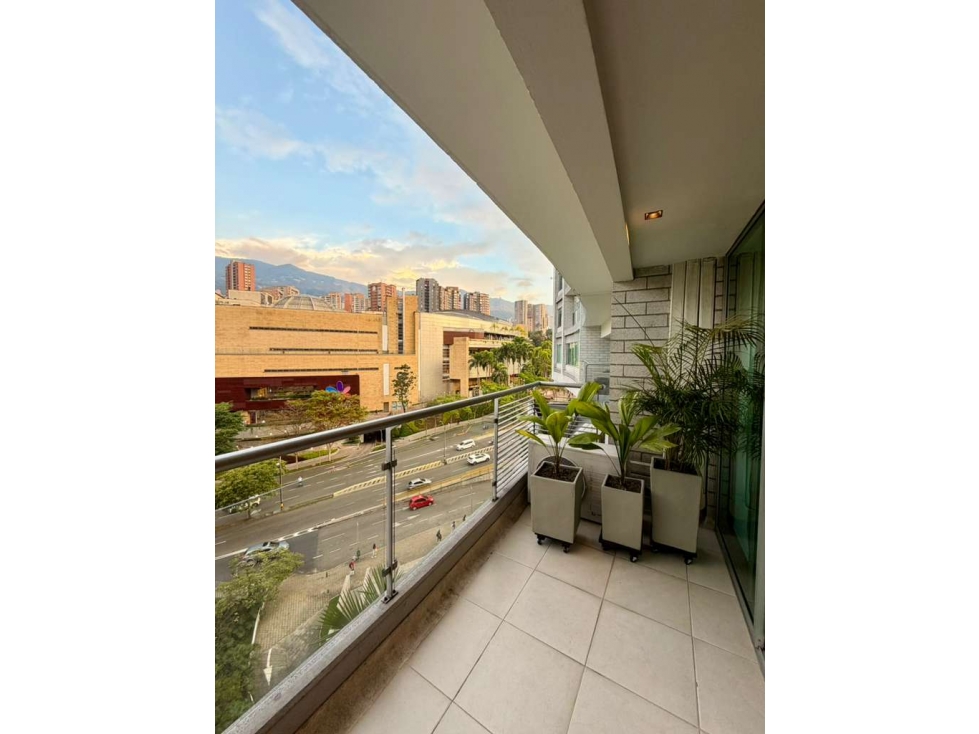 Amoblado ESPECTACULAR Apartamento Oviedo — foto 3