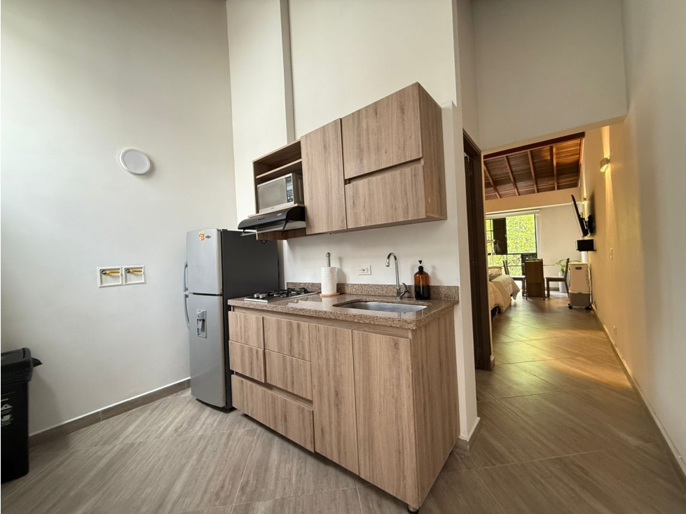 Amoblado HERMOSO Estudio Tipo Loft Laureles cerca a la 70 — foto 5