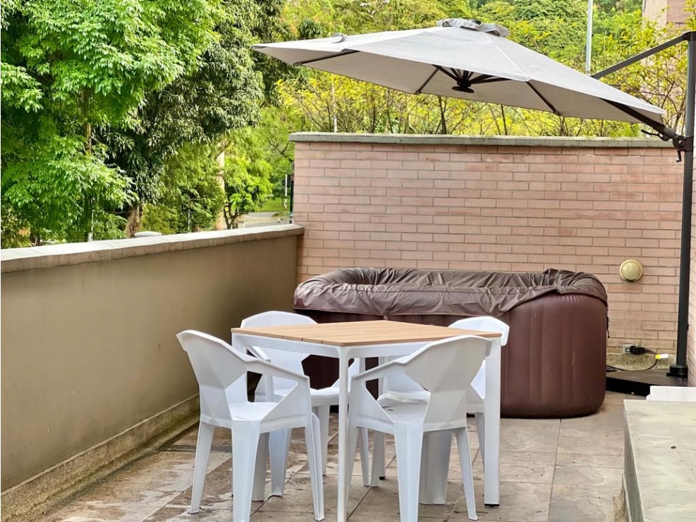 Amoblado Espectacular Apartamento en Milla de Oro-Medellin — foto 3