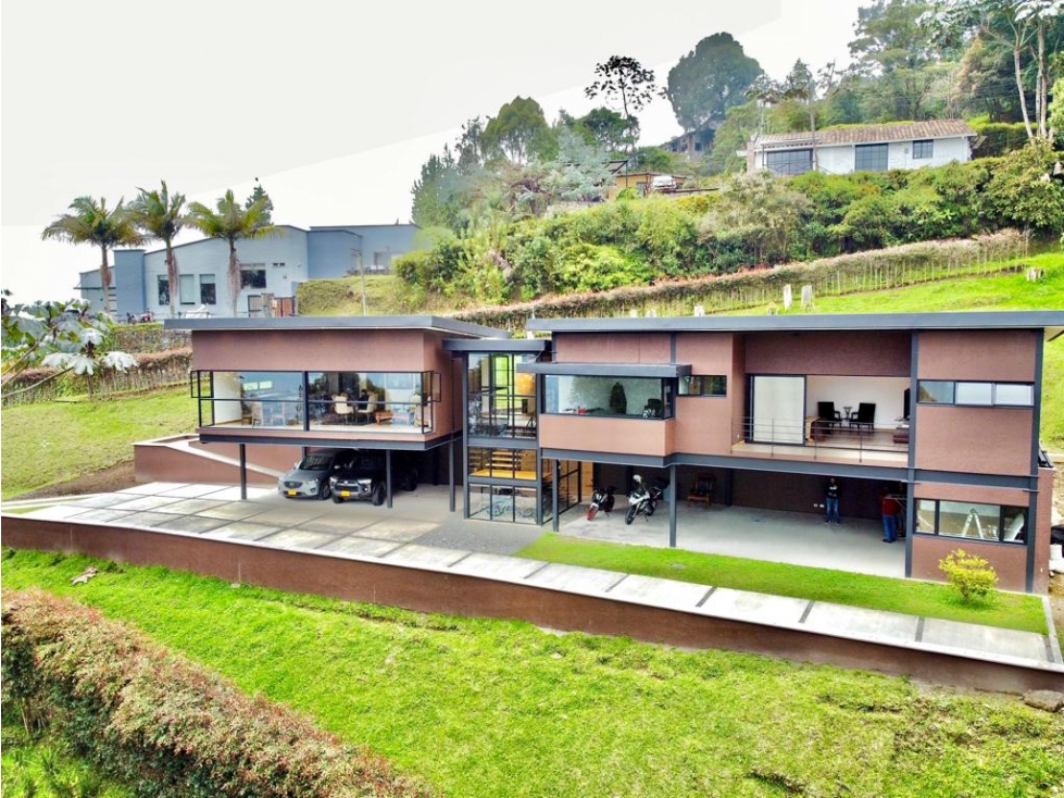 Amoblada Espectacular Casa Campestre Palmas-Medellín - 3