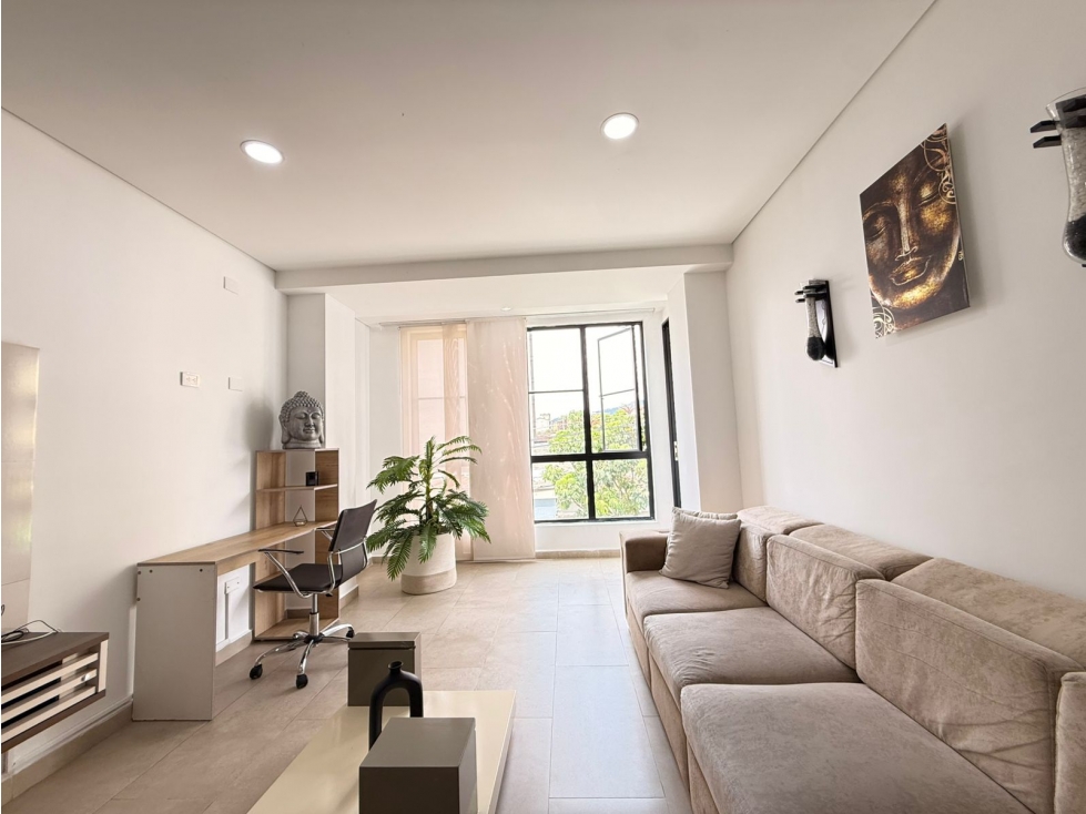 Amoblado HERMOSO Apartamento piso 3 Laureles - Medellín. — foto 2